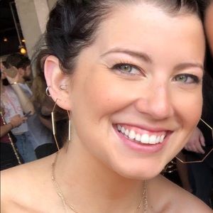 Meet your Posher, Annie